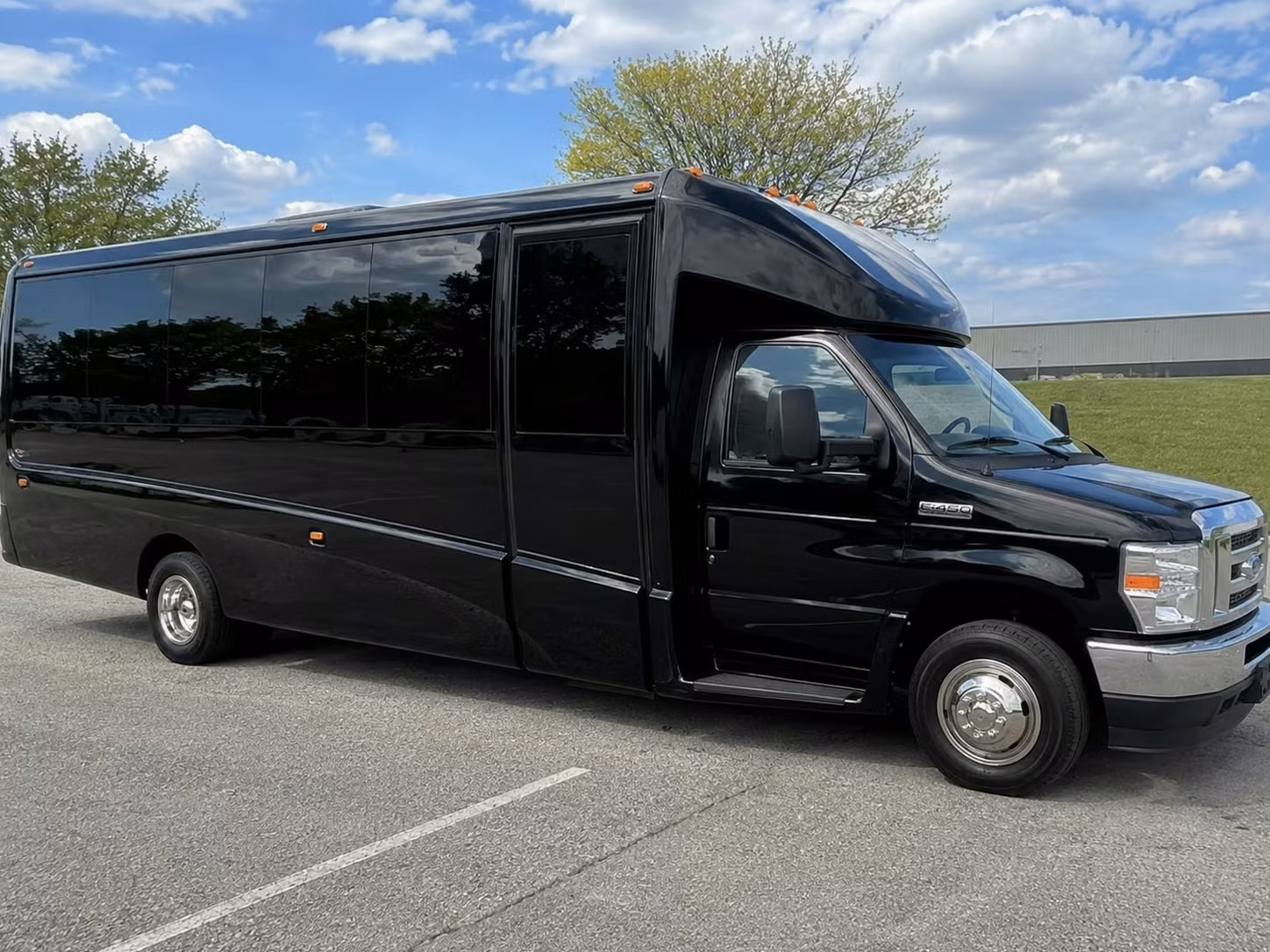 15 passenger minibus